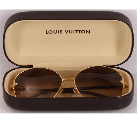 authentic louis vuitton sunglasses.